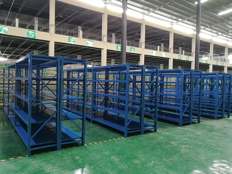 二手中型貨架 二手中型貨架