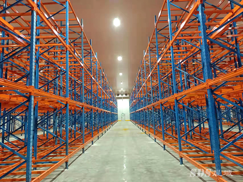 冷庫貨架(雙深度貨架) 冷庫貨架(雙深度貨架)