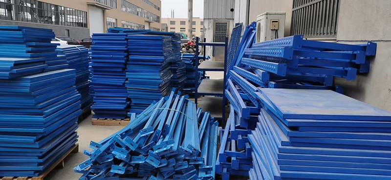 二手中型貨架 二手中型貨架